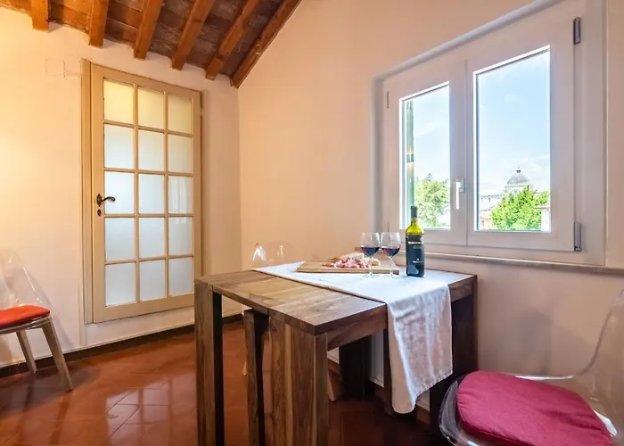Lh - The Rose - Tower View Appartement Pise